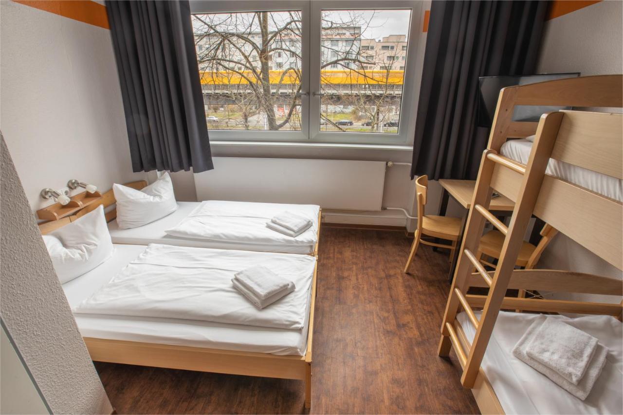 Acama Hotel & Hostel Kreuzberg Berlin Exterior photo
