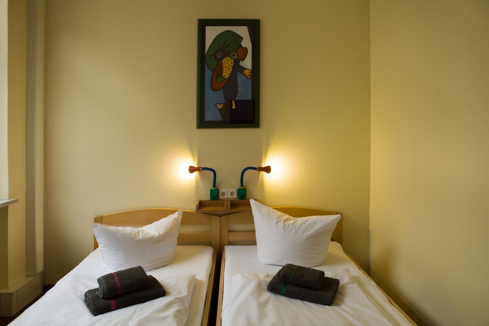 Acama Hotel & Hostel Kreuzberg Berlin Exterior photo